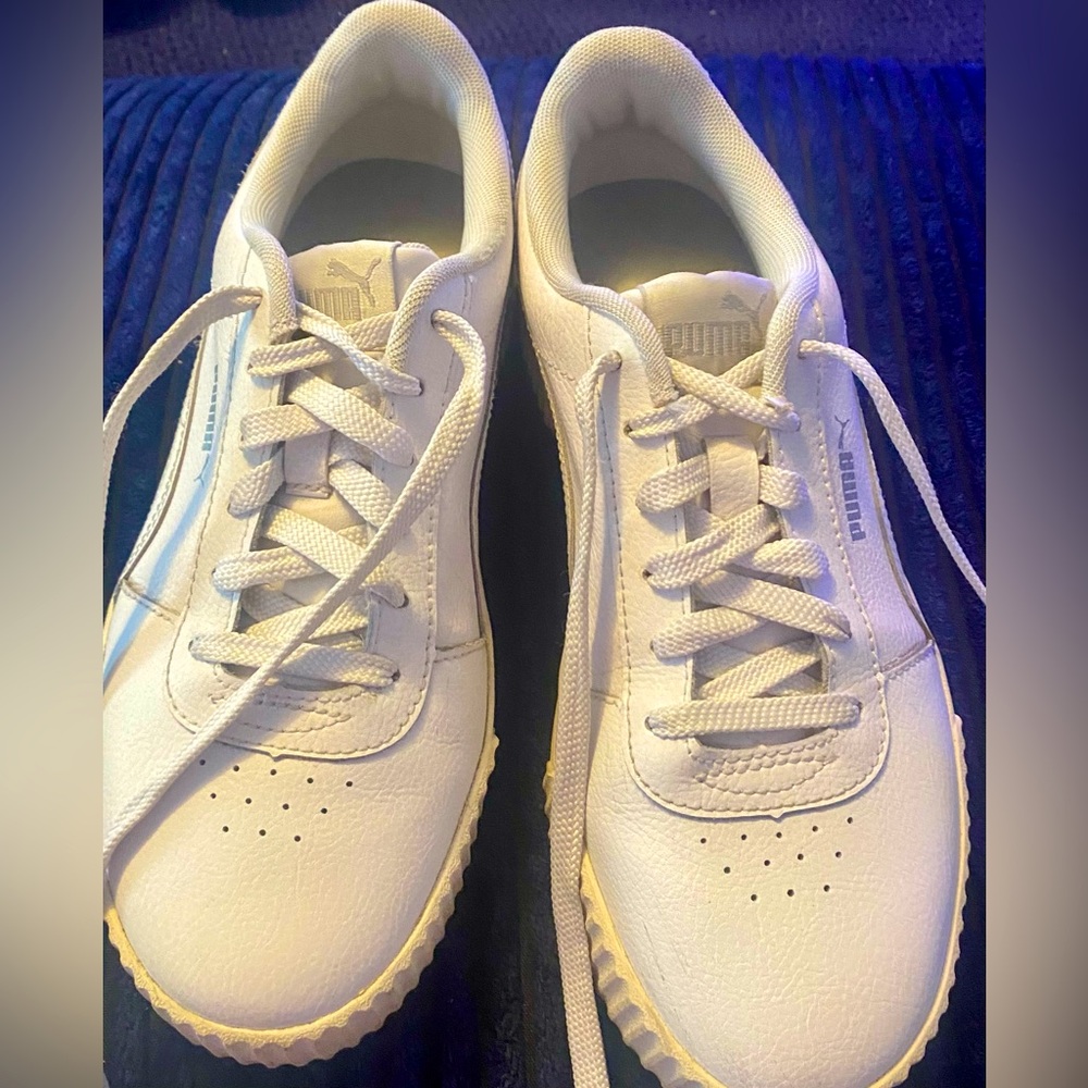 Puma Ladies Sneakers leather upper size 8